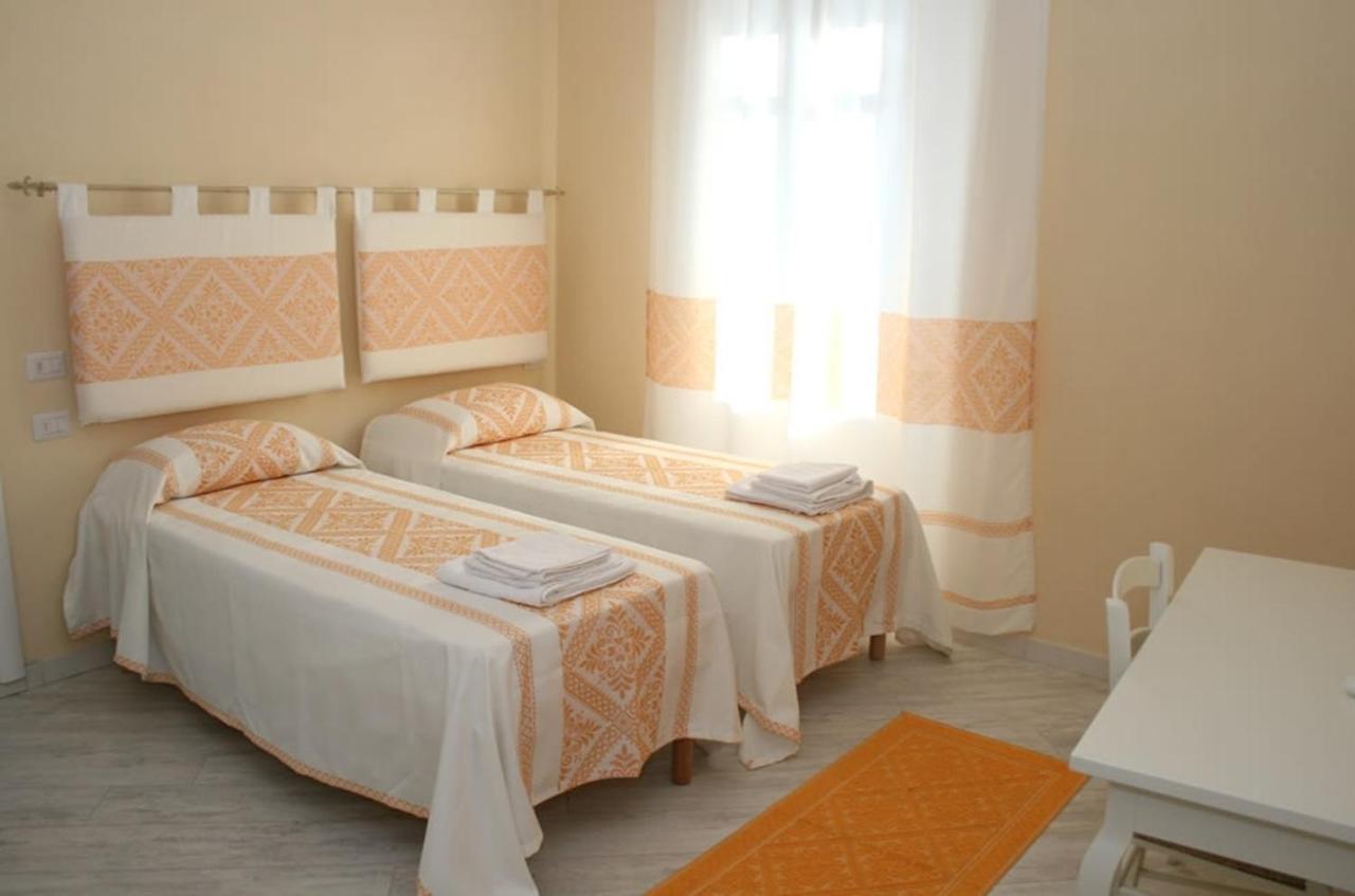 Luras Guest House Le Gemelle חדר תמונה